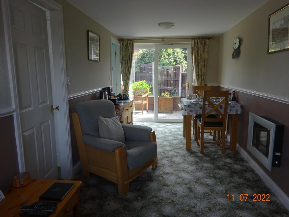 Sterling Bed & Breakfast Llandudno Bagian luar foto